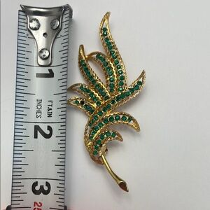 Elegant Gold and Green Leaf Brooch